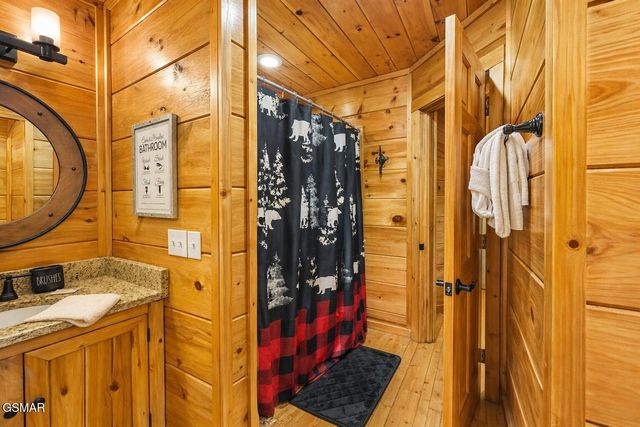 2251 Red Bud Road, Sevierville, TN 37876