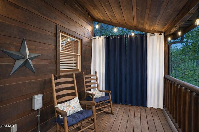 2251 Red Bud Road, Sevierville, TN 37876