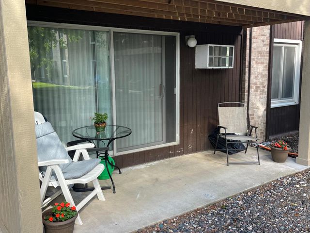 4207 Lakeside Avenue N 122, Brooklyn Center, MN 55429