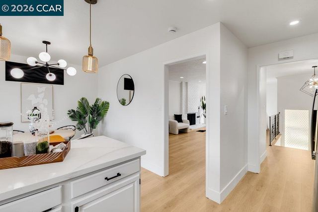 110 Siskiyou Ct, San Bruno, CA 94066