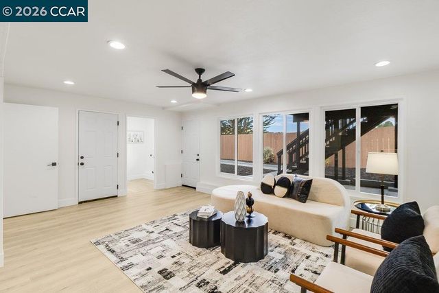 110 Siskiyou Ct, San Bruno, CA 94066