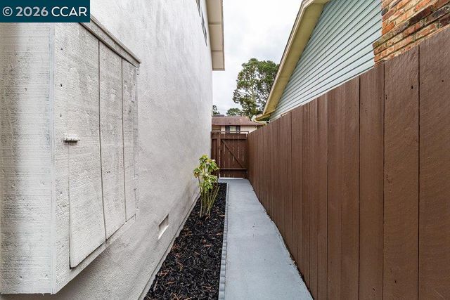 110 Siskiyou Ct, San Bruno, CA 94066