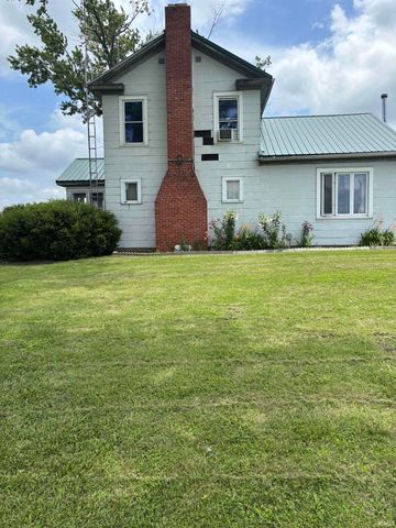 0105 S 400E Road, Hartford City, IN 47348