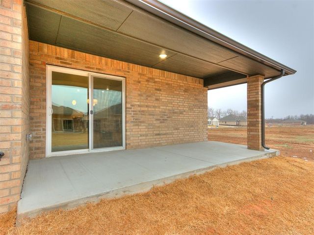 7717 Three Woods Lane, Yukon, OK 73099