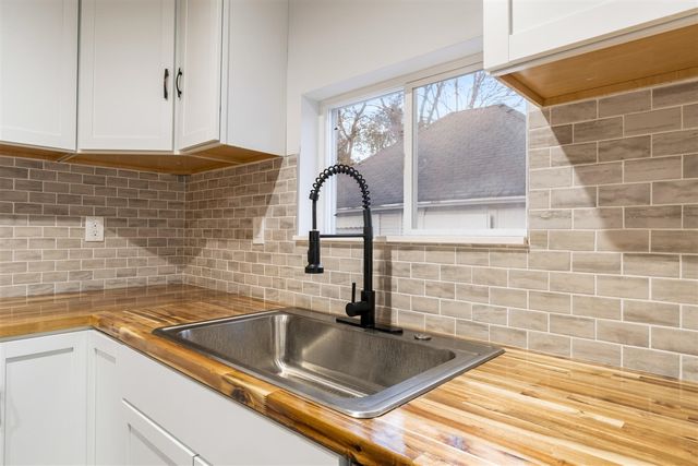 317 Orange Street, Jackson, MI 49202