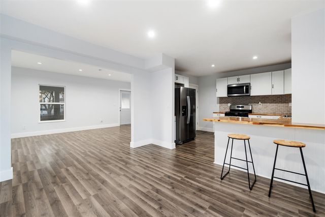 317 Orange Street, Jackson, MI 49202