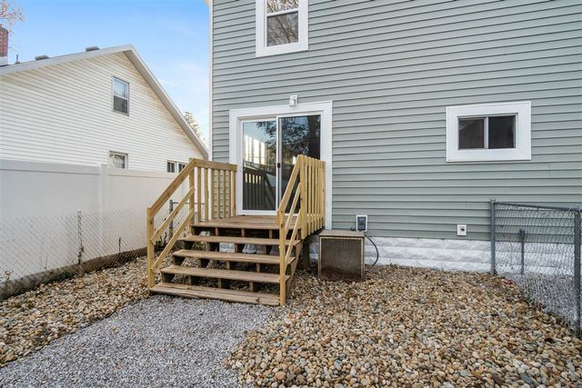 317 Orange Street, Jackson, MI 49202