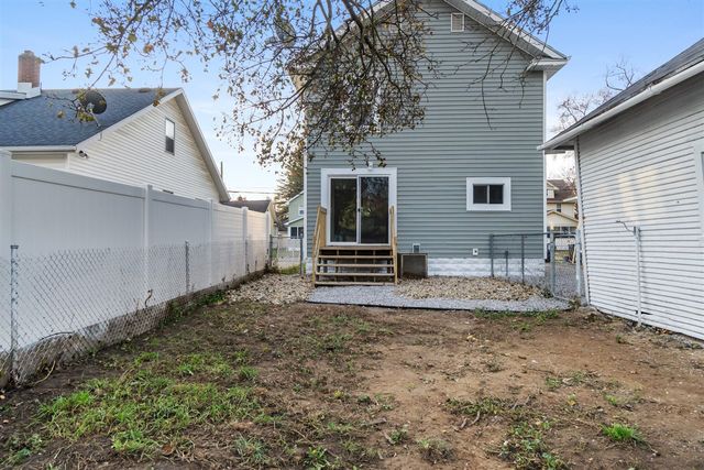 317 Orange Street, Jackson, MI 49202