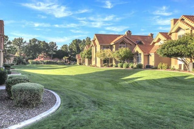 1633 E LAKESIDE Drive 51, Gilbert, AZ 85234