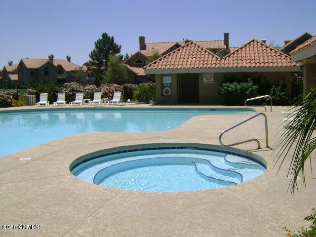1633 E LAKESIDE Drive 51, Gilbert, AZ 85234