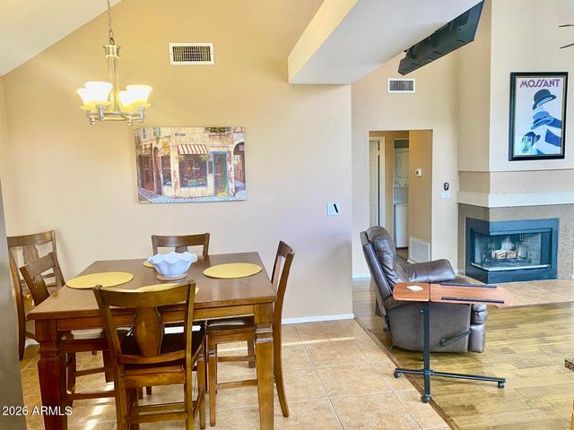 1633 E LAKESIDE Drive 51, Gilbert, AZ 85234