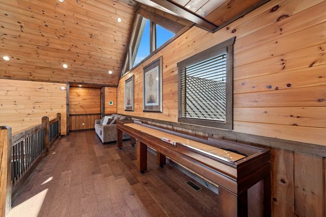 406 Hope Drive, Blue Ridge, GA 30513