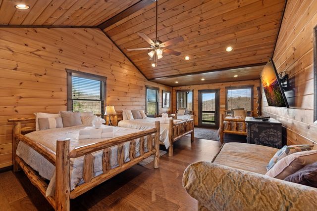 406 Hope Drive, Blue Ridge, GA 30513