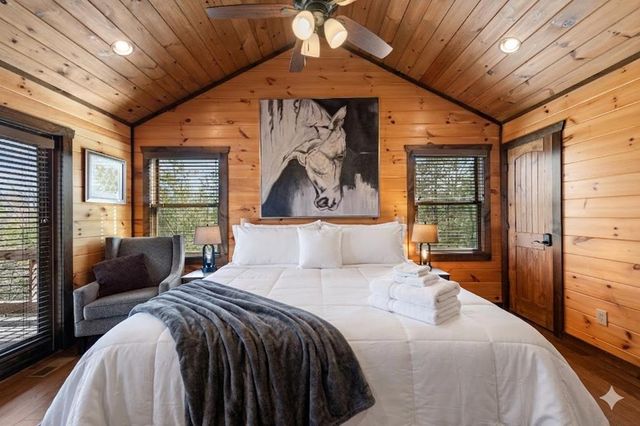 406 Hope Drive, Blue Ridge, GA 30513