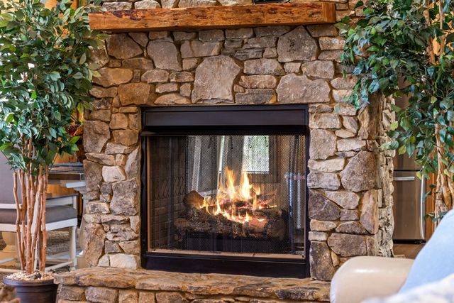 406 Hope Drive, Blue Ridge, GA 30513