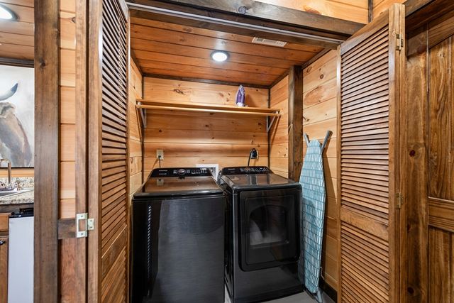 406 Hope Drive, Blue Ridge, GA 30513