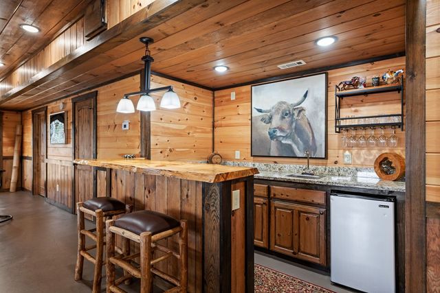 406 Hope Drive, Blue Ridge, GA 30513