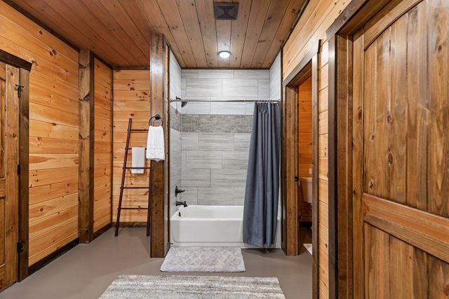 406 Hope Drive, Blue Ridge, GA 30513