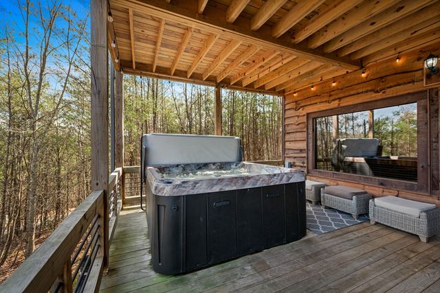 406 Hope Drive, Blue Ridge, GA 30513