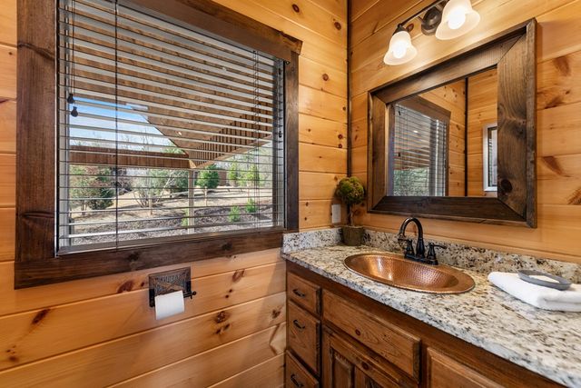 406 Hope Drive, Blue Ridge, GA 30513