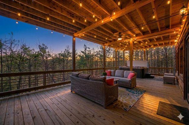 406 Hope Drive, Blue Ridge, GA 30513