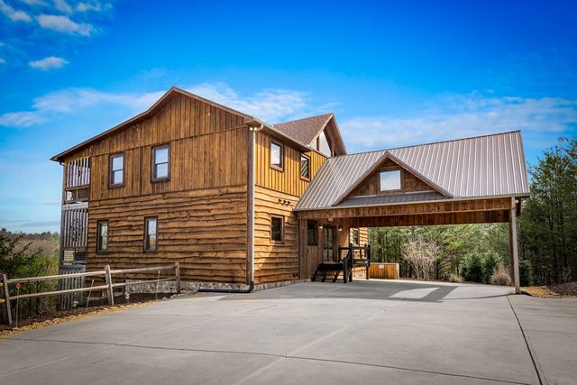 406 Hope Drive, Blue Ridge, GA 30513