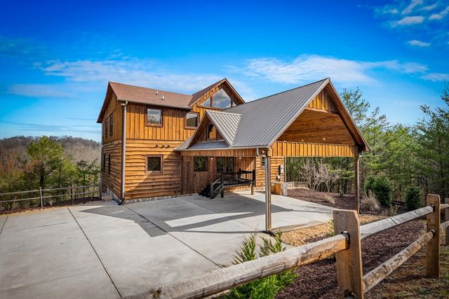 406 Hope Drive, Blue Ridge, GA 30513