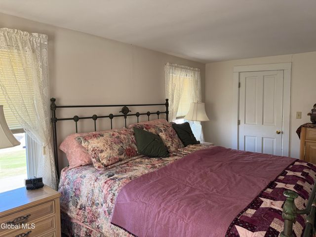 818 Middle Road, Hebron, NY 12832