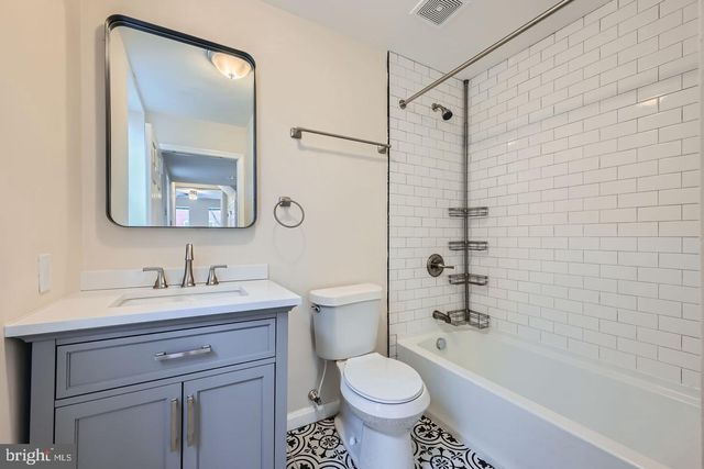 2024 E BALTIMORE ST E, Baltimore, MD 21231