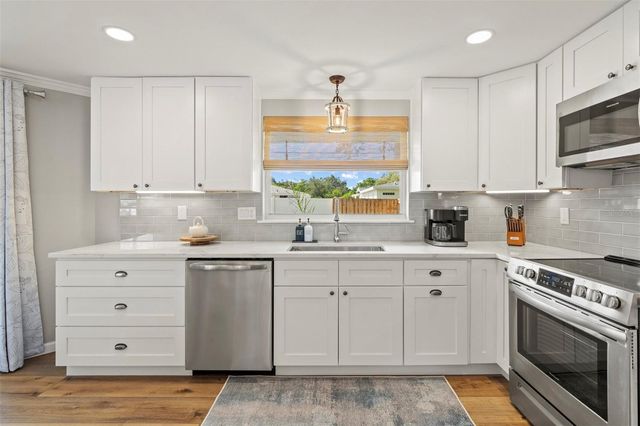 3165 REGATTA CIRCLE, Sarasota, FL 34231