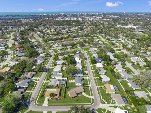 3165 REGATTA CIRCLE, Sarasota, FL 34231