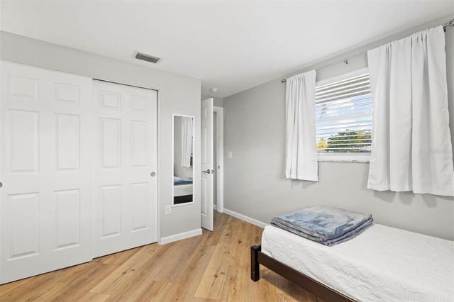 3165 REGATTA CIRCLE, Sarasota, FL 34231