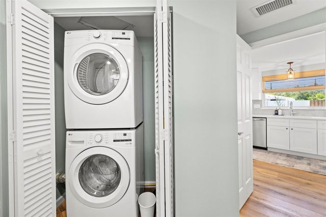 3165 REGATTA CIRCLE, Sarasota, FL 34231