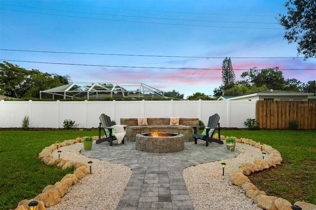 3165 REGATTA CIRCLE, Sarasota, FL 34231