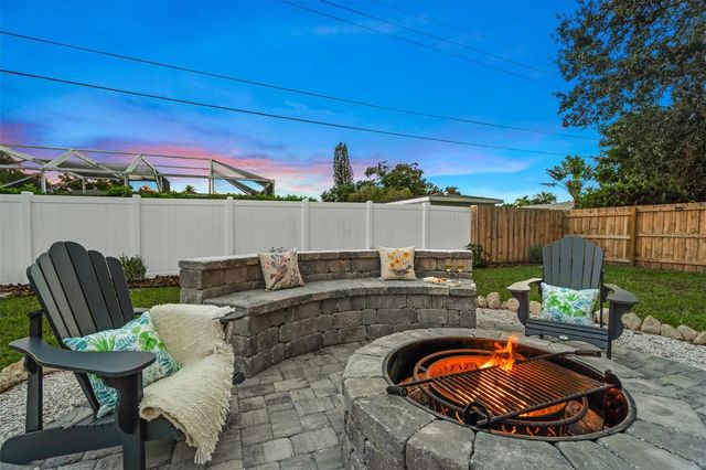 3165 REGATTA CIRCLE, Sarasota, FL 34231