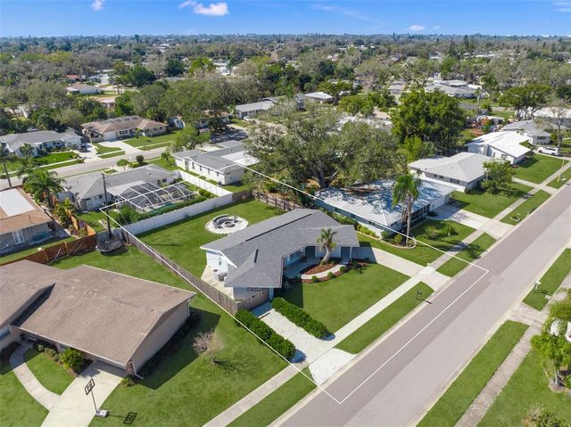 3165 REGATTA CIRCLE, Sarasota, FL 34231