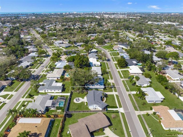 3165 REGATTA CIRCLE, Sarasota, FL 34231