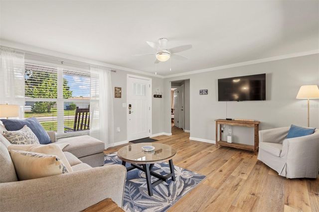 3165 REGATTA CIRCLE, Sarasota, FL 34231