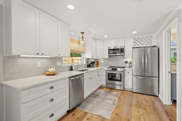 3165 REGATTA CIRCLE, Sarasota, FL 34231