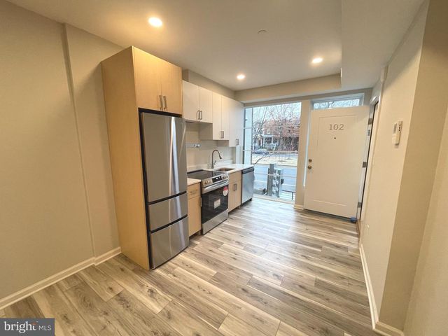 1313 PENNSYLVANIA AVE. ST SE #102, Washington, DC 20003