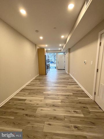 1313 PENNSYLVANIA AVE. ST SE #102, Washington, DC 20003