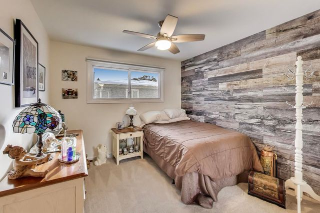 51 James Court, Glenview, IL 60025