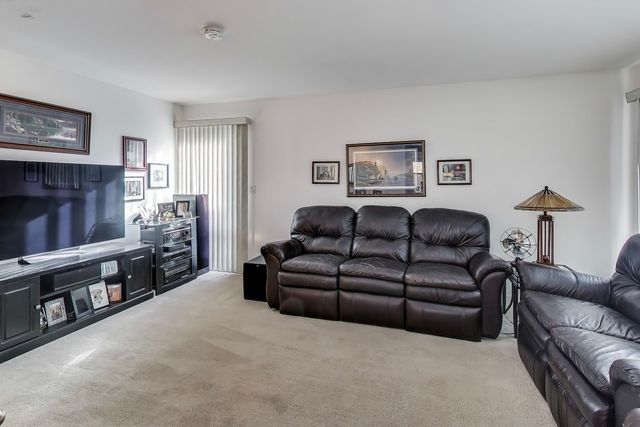 51 James Court, Glenview, IL 60025