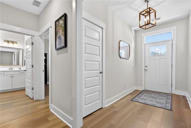 109 Woodcross Drive, Simpsonville, SC 29681