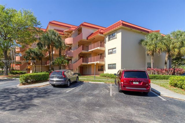 7401 NW 16th St 408, Plantation, FL 33313