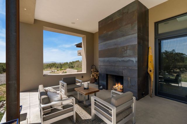 9 Black Mesa, Santa Fe, NM 87506