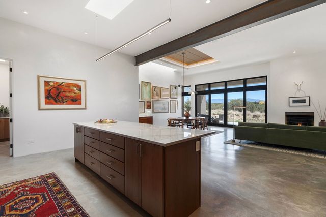 9 Black Mesa, Santa Fe, NM 87506