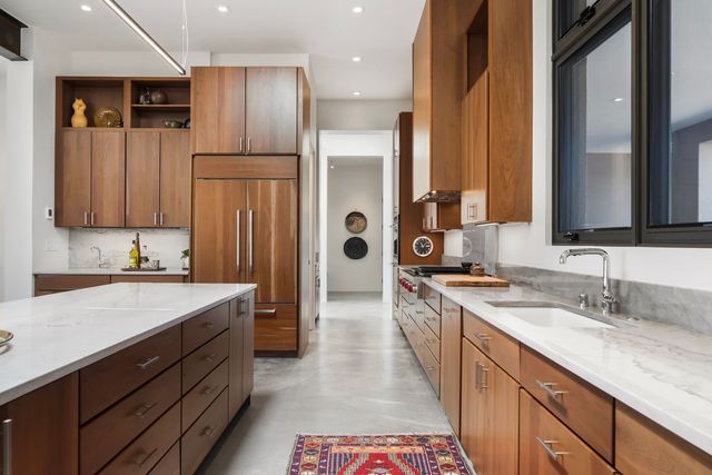 9 Black Mesa, Santa Fe, NM 87506