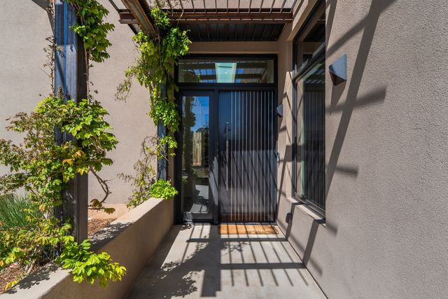 9 Black Mesa, Santa Fe, NM 87506