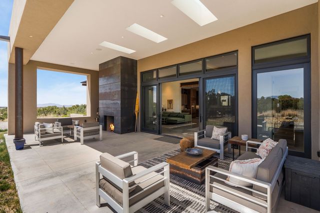 9 Black Mesa, Santa Fe, NM 87506